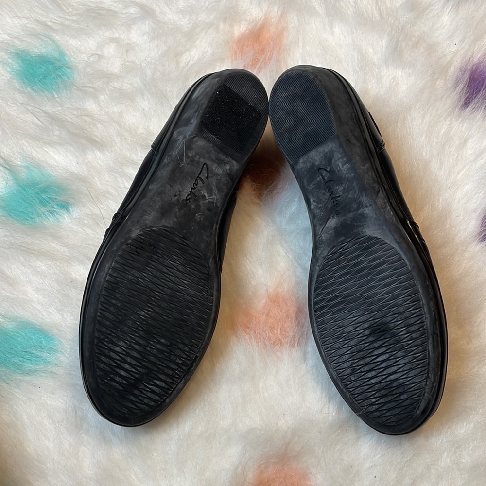 Clarks Collection Woman’s Soft Cushion Black Everlay Coda Leather Wedge Loafers - Picture 7 of 9